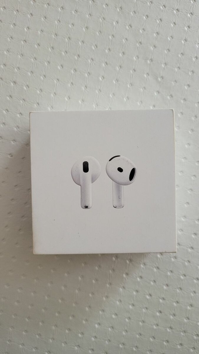 AirPods 4