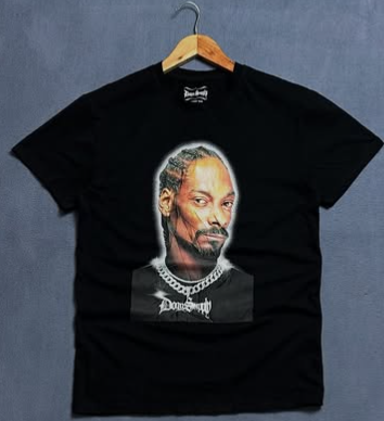 SnoopDog t shirt size: M