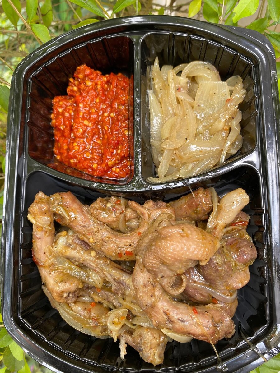 Délice de plantains frits et gésiers