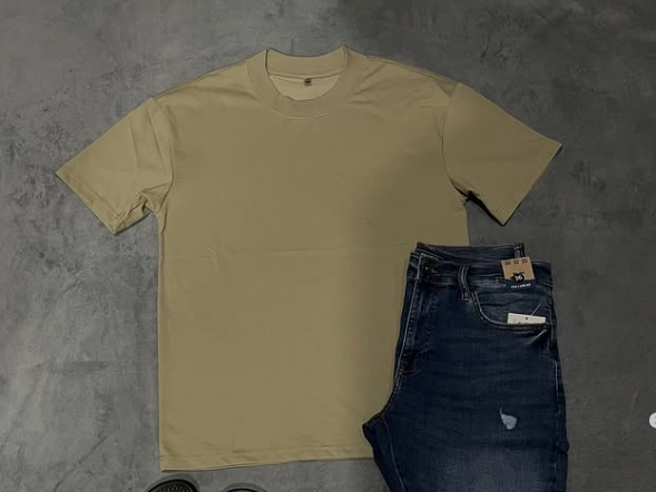 beige t-shirt