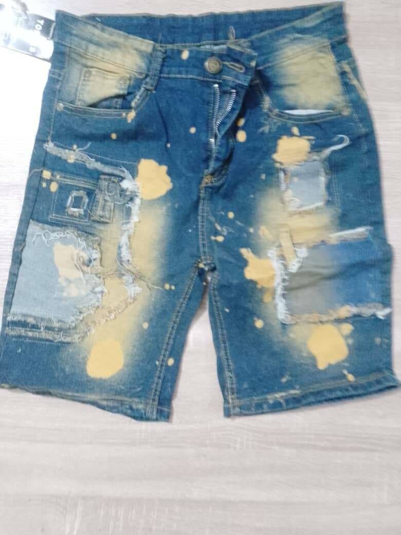 Short jeans
