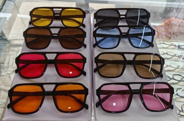 Lunettes de soleil colorées