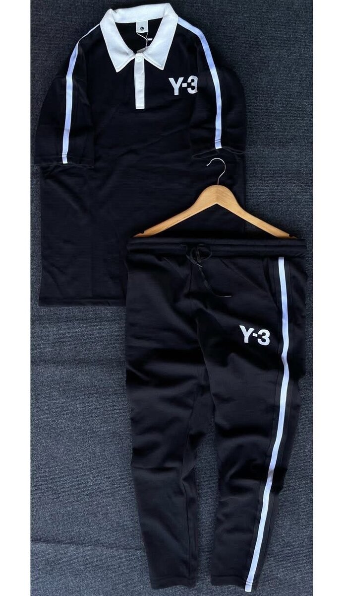 Costume d'entraînement stylé