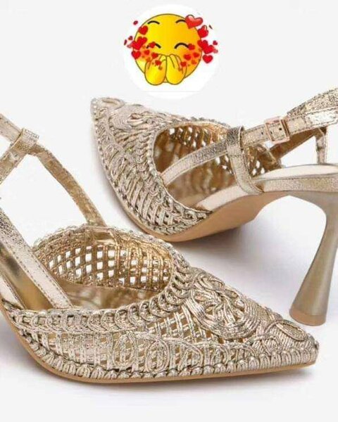 Sandale a talon dorée