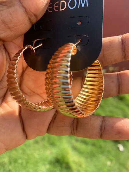 Gold hoops earring