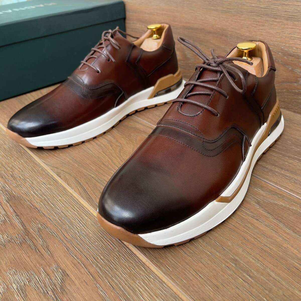 Chaussures en cuir homme