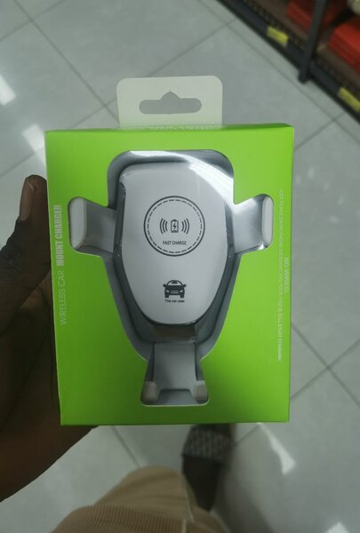 Wirelss CAR MOUNT CHARGER