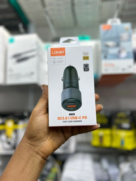 Lonio fast car charger QC3.0 and USB-C PD