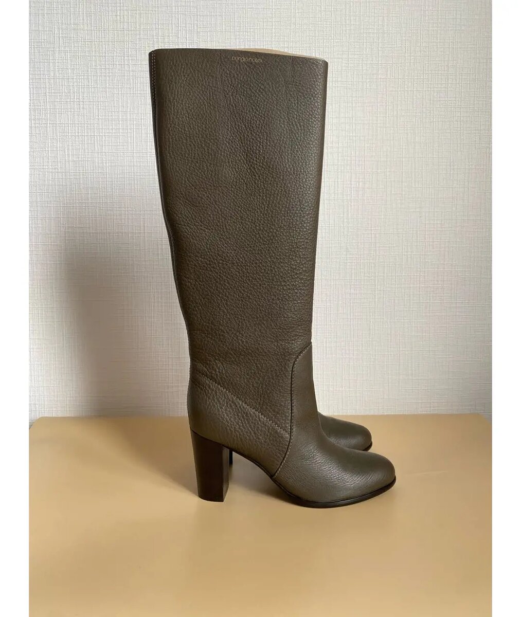 Сапоги от итальянского бренда Sergio Rossi  Состояние нового