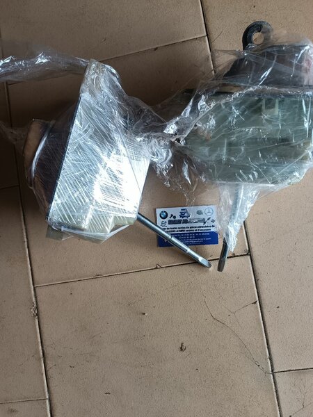 Car Engine Mount Set