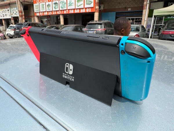 NITENDO SWITCH OLED