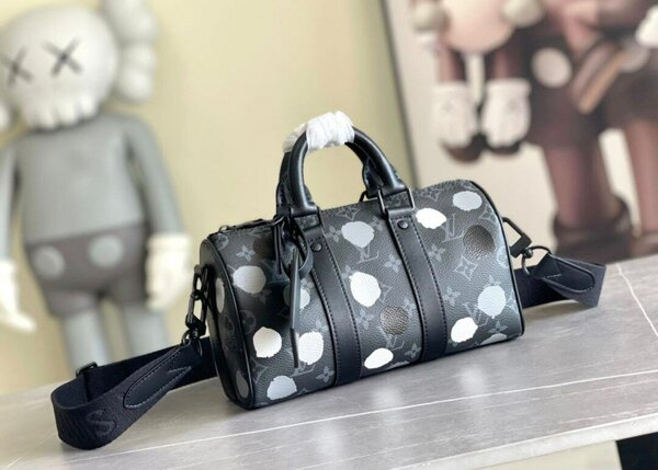 Sacoche louis Vuitton