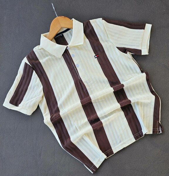 Stylish men's shirt with short sleeves