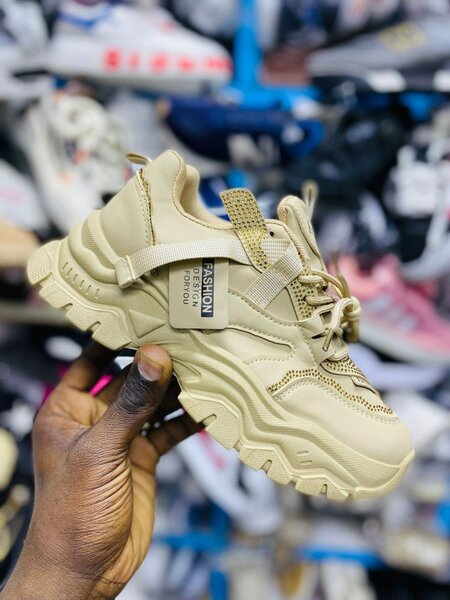 Baskets Chunky Beige Unisex