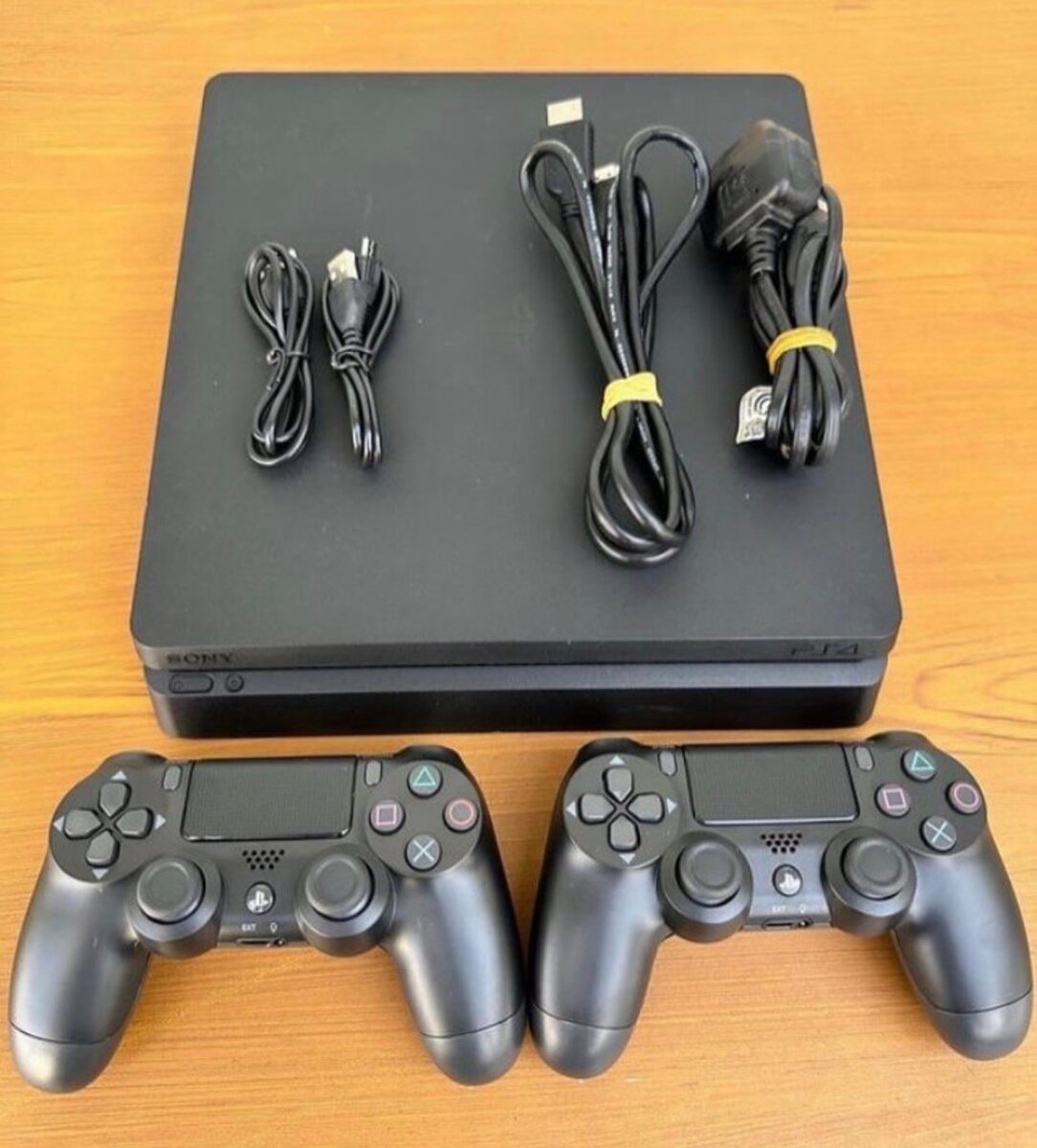 Console Sony PS4 Slim 1TB