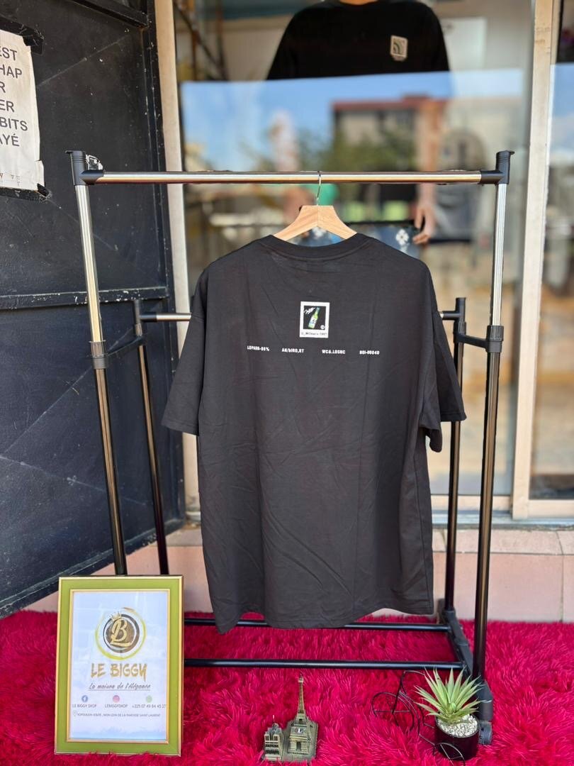 T-shirt Noire Unisexe Unique