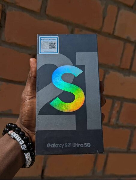 Samsung Galaxy s21ultra brand new boxed