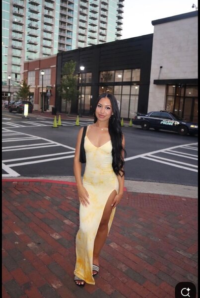 Robe longue jaune élégante