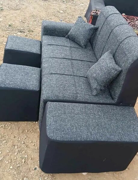 Canapé modulaire avec poufs