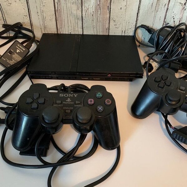 PlayStation 2 (PS2)