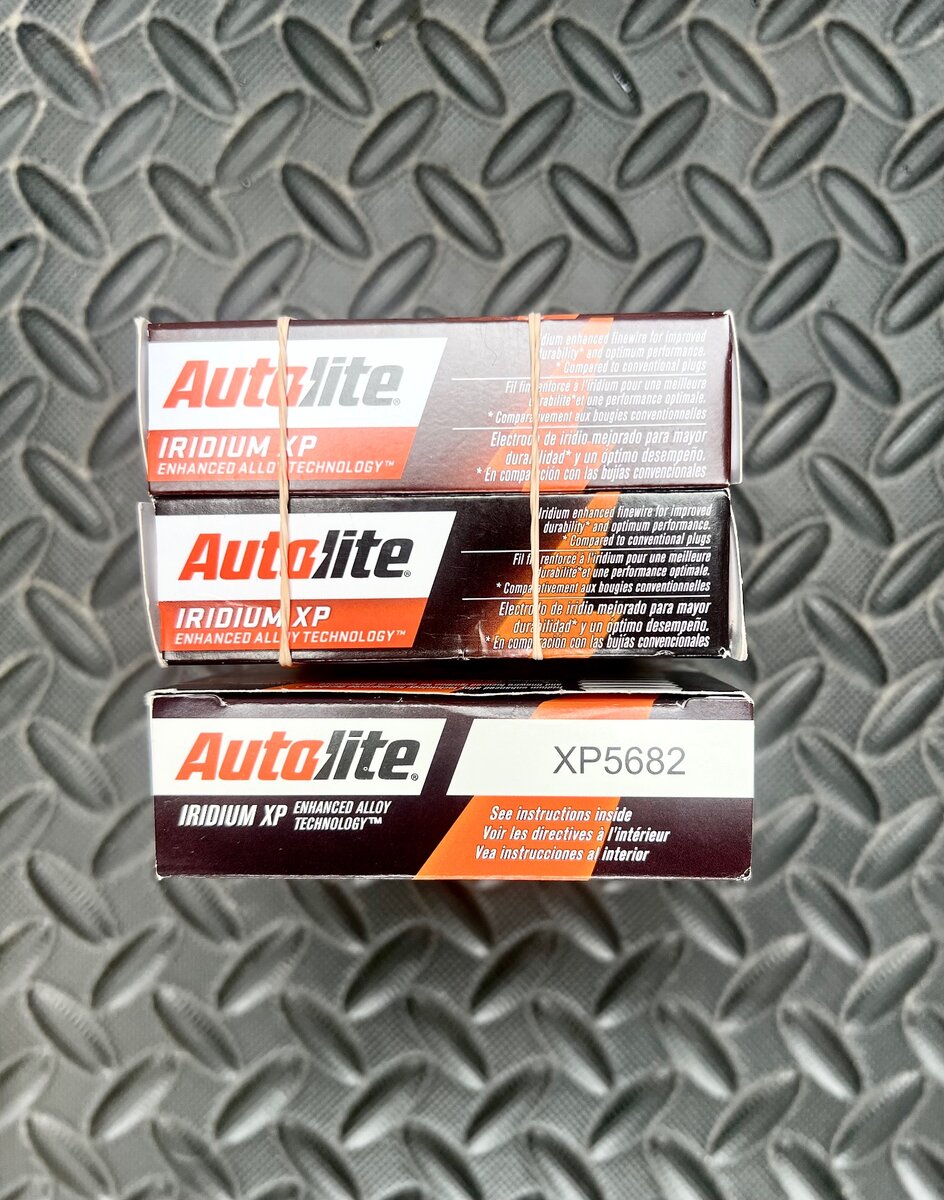 Autolite ( IRIDIUM  XP5682 ) (CANADA)