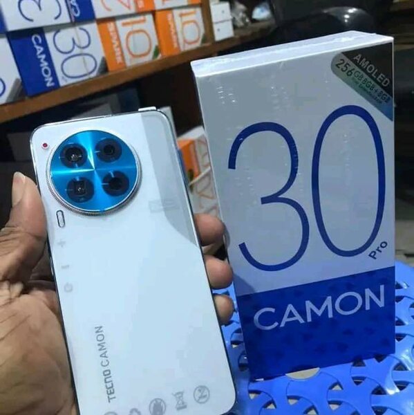Tecno Camon30 pro ( 256Go/8Ram )