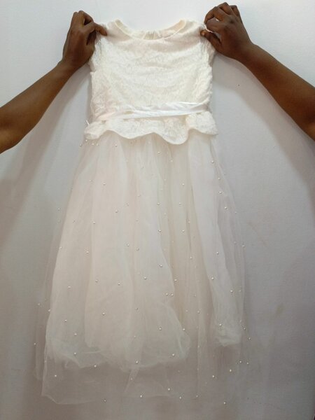 9/10 Robe de cérémonie fille