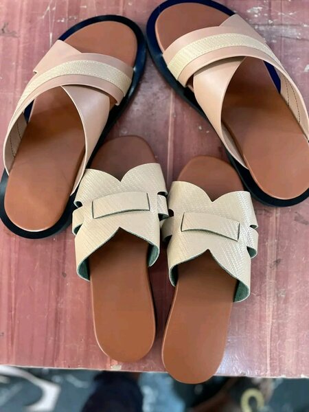 Sandales croisées unisexes élégantes