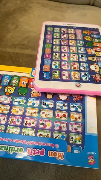 TABLETTE ENFANT À PILE