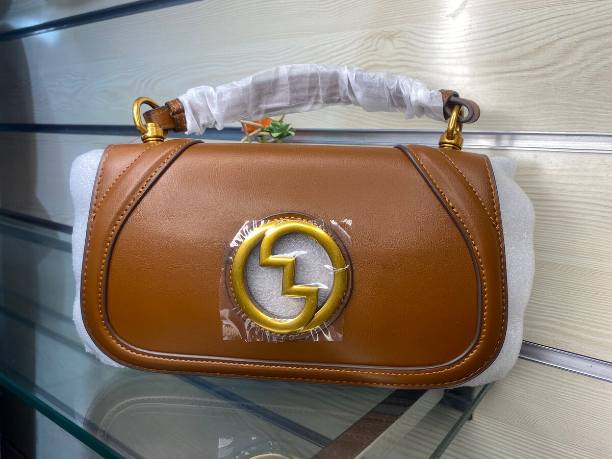 Sac à main élégant cuir marron