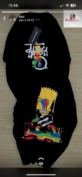 T-shirt graphique coloré