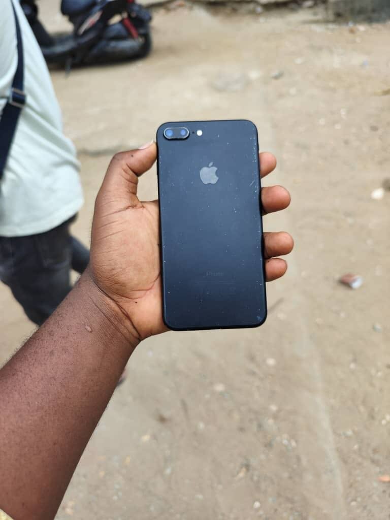 Apple iPhone 7 Plus 128Go Noir