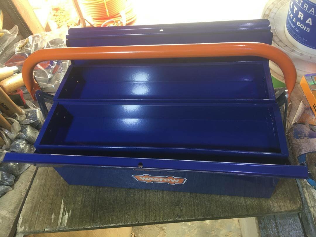 CAISSE À OUTILS EN FER