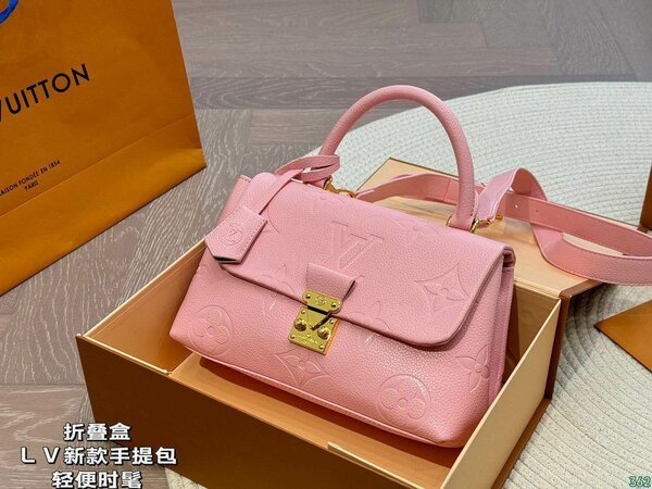 TRÈS BEAU SAC EN CUIR