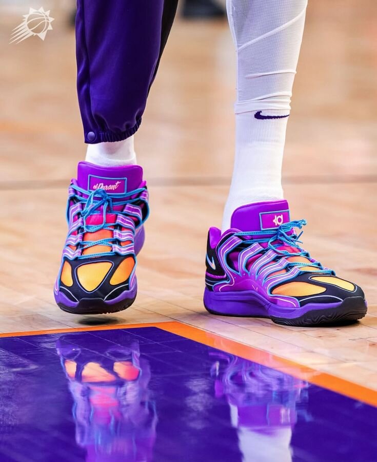 Chaussures de basket vibrantes
