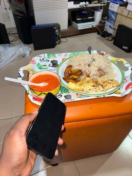 iPhone 14pro max (eSIM )