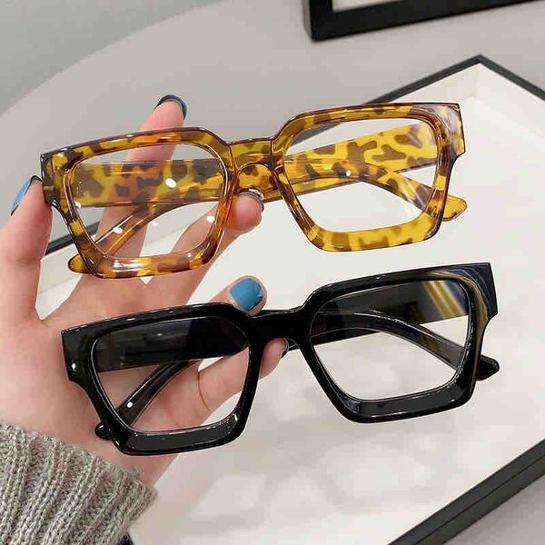 Stylish Square Fashion Glasses