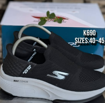 Skechers Slip-ins Max Cushioning 