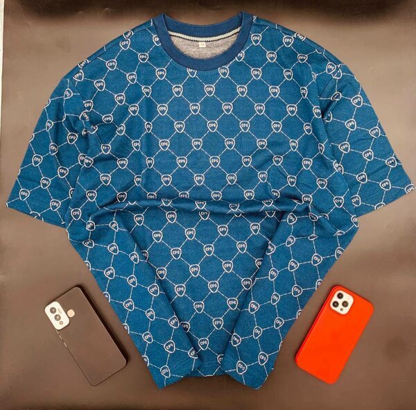 Latest quality unique UK T-shirt available