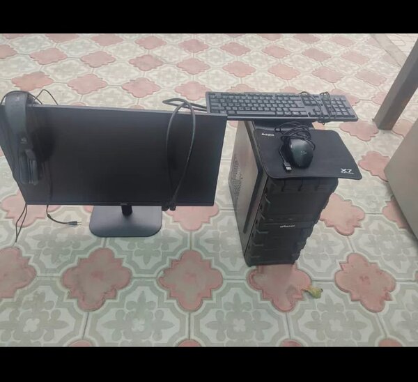 Intel(R) Core(TM) i5 - 6400 24 дюймов Опер. память 16 гб,ССД