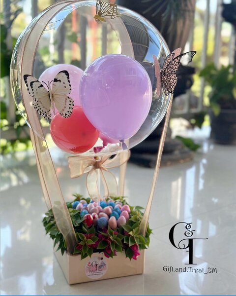 Dipped strawberries hamper