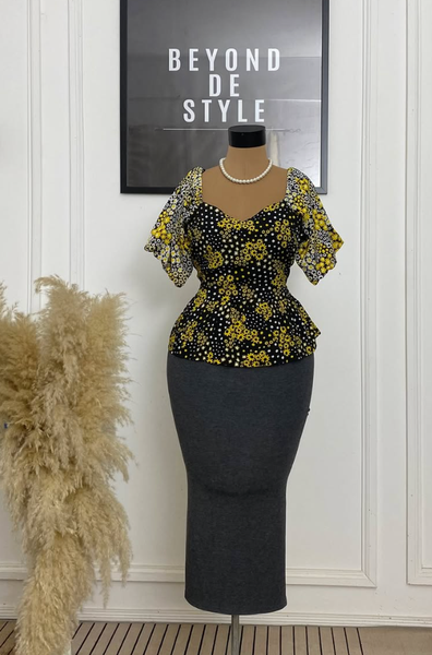 SWEET GIRL FLORAL BELTED TOP.