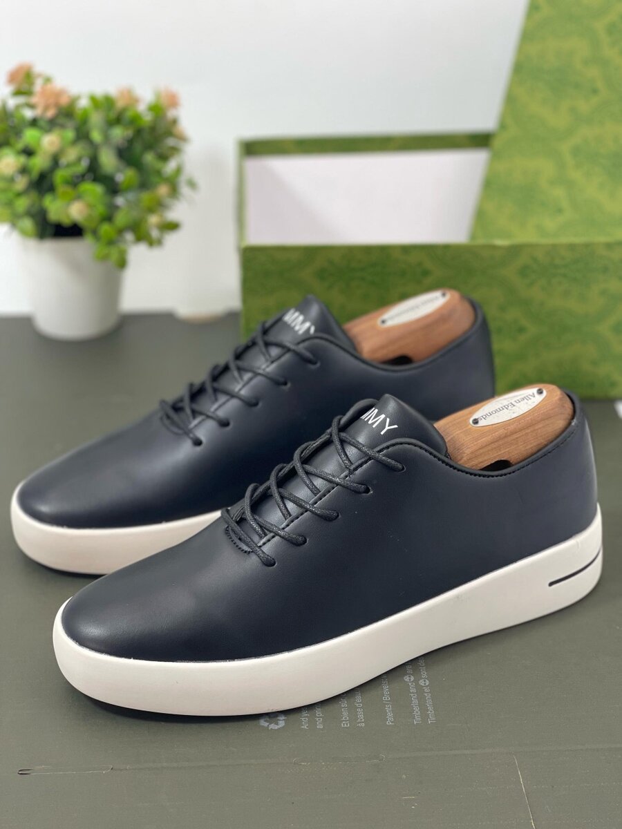 LACOSTE BLACK AND WHITE