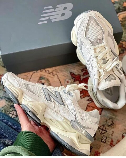 New Balance 9060