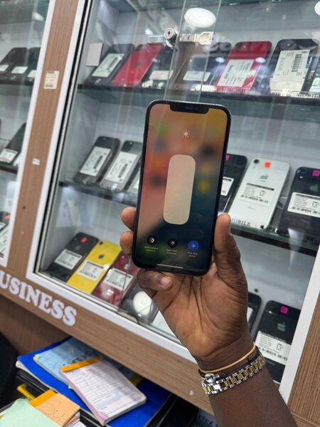 iPhone 12 Pro max - Comme Neuf