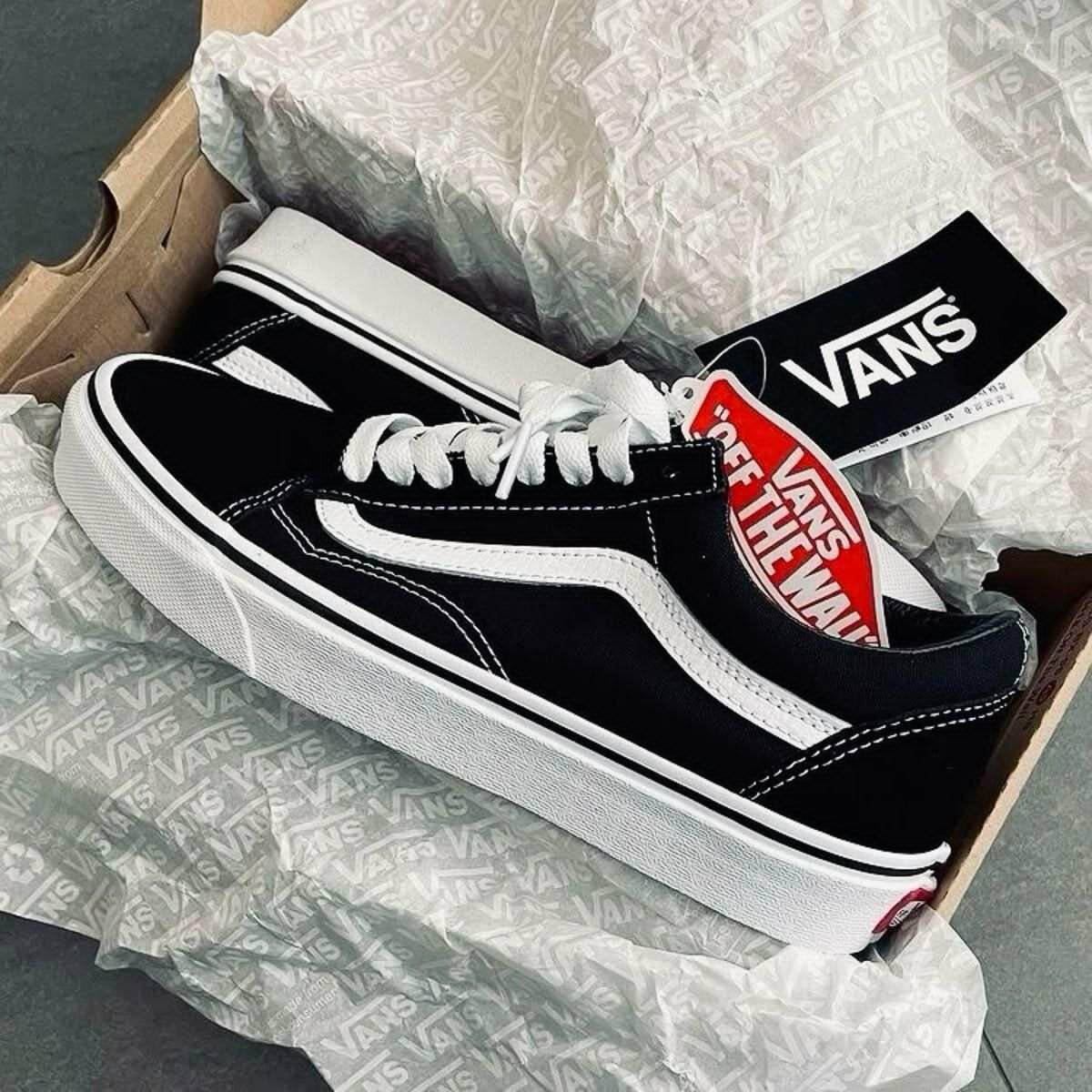 Chaussures Vans Classic Noires