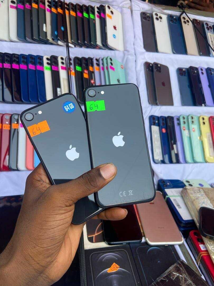 iPhone 8 64GB