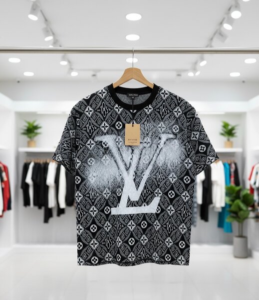 T-shirt graphique tendance