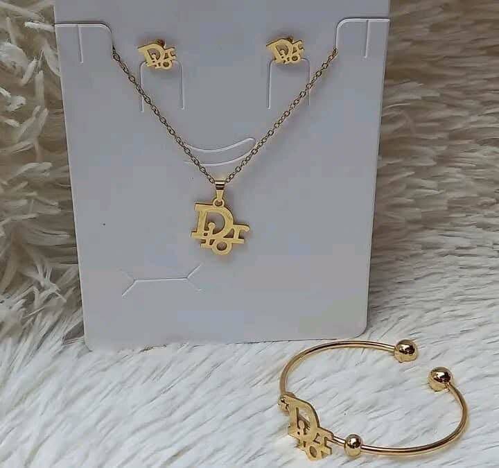 Bijoux en acier inoxydable