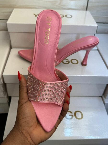 Sandales à talons glamour